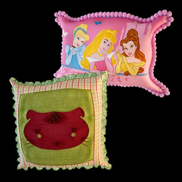 Kids cartoon pillows 3D Model